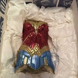 Hallmark Warner Bros. 100th anniversary Wonder Woman Glass Ornament